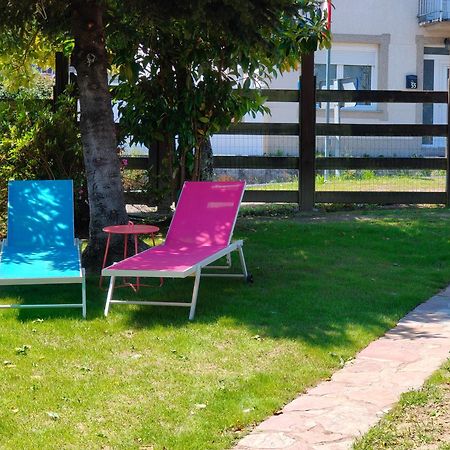 Apartamentos Rosa Jove Cabañas Kültér fotó